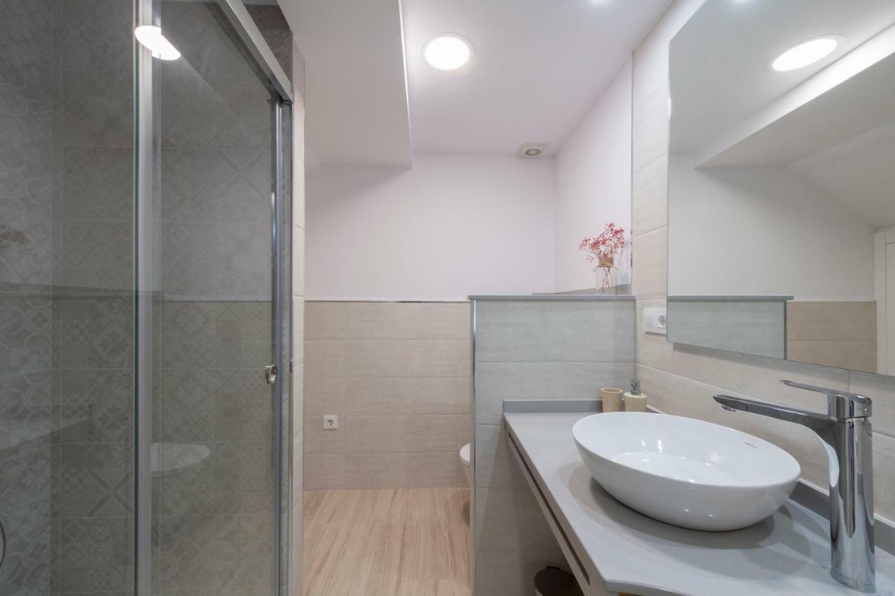 Apartamentos Mar De Fondo Muxia Bagian luar foto