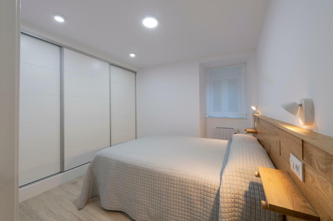 Apartamentos Mar De Fondo Muxia Bagian luar foto
