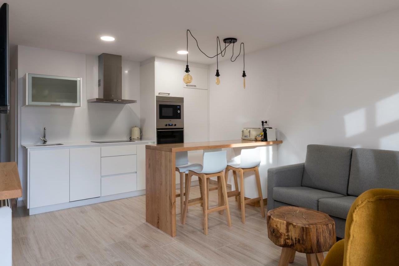 Apartamentos Mar De Fondo Muxia Bagian luar foto